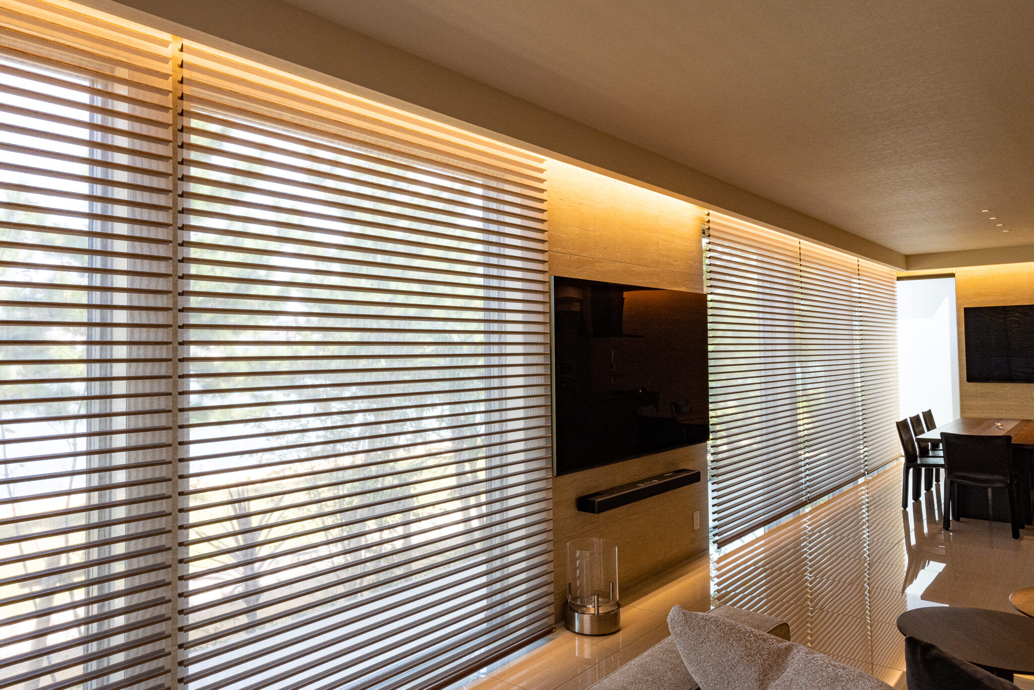 緑景をデザインする別荘の窓辺